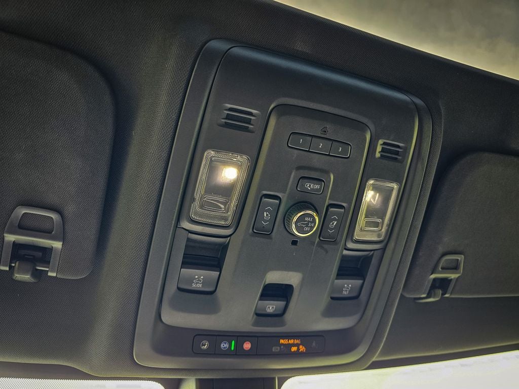 2021 GMC Yukon XL 4WD AT4