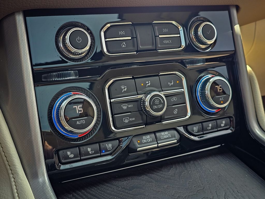 2023 GMC Yukon XL 4WD Denali