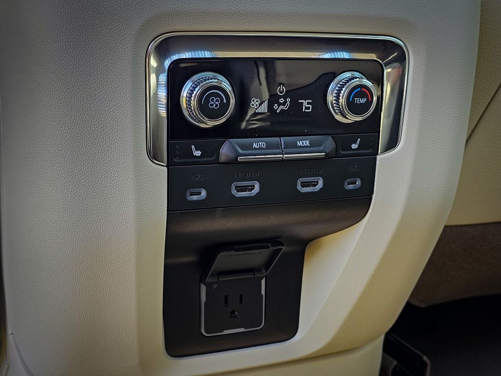 2023 GMC Yukon XL 4WD Denali