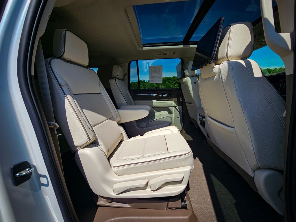 2023 GMC Yukon XL 4WD Denali