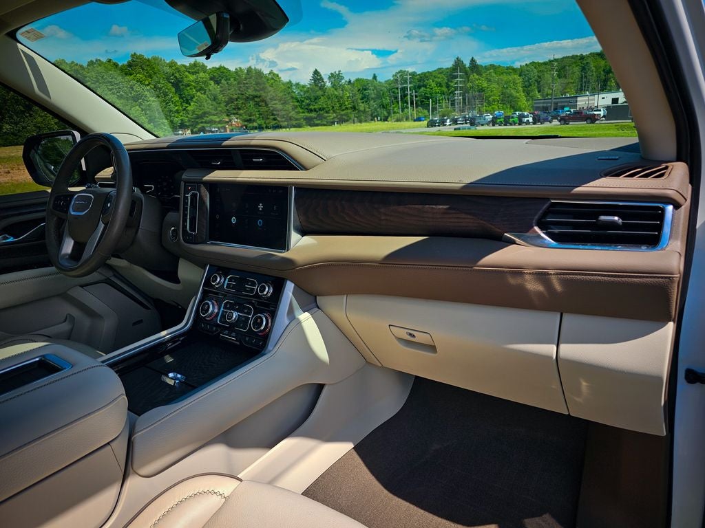 2023 GMC Yukon XL 4WD Denali