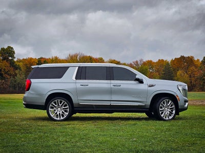 2025 GMC Yukon XL 4WD Denali