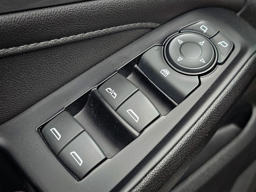 2023 Chevrolet Traverse AWD LT Cloth