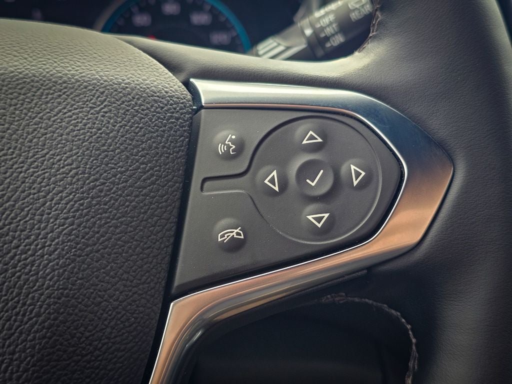 2023 Chevrolet Traverse AWD LT Cloth