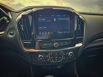 2023 Chevrolet Traverse AWD LT Cloth
