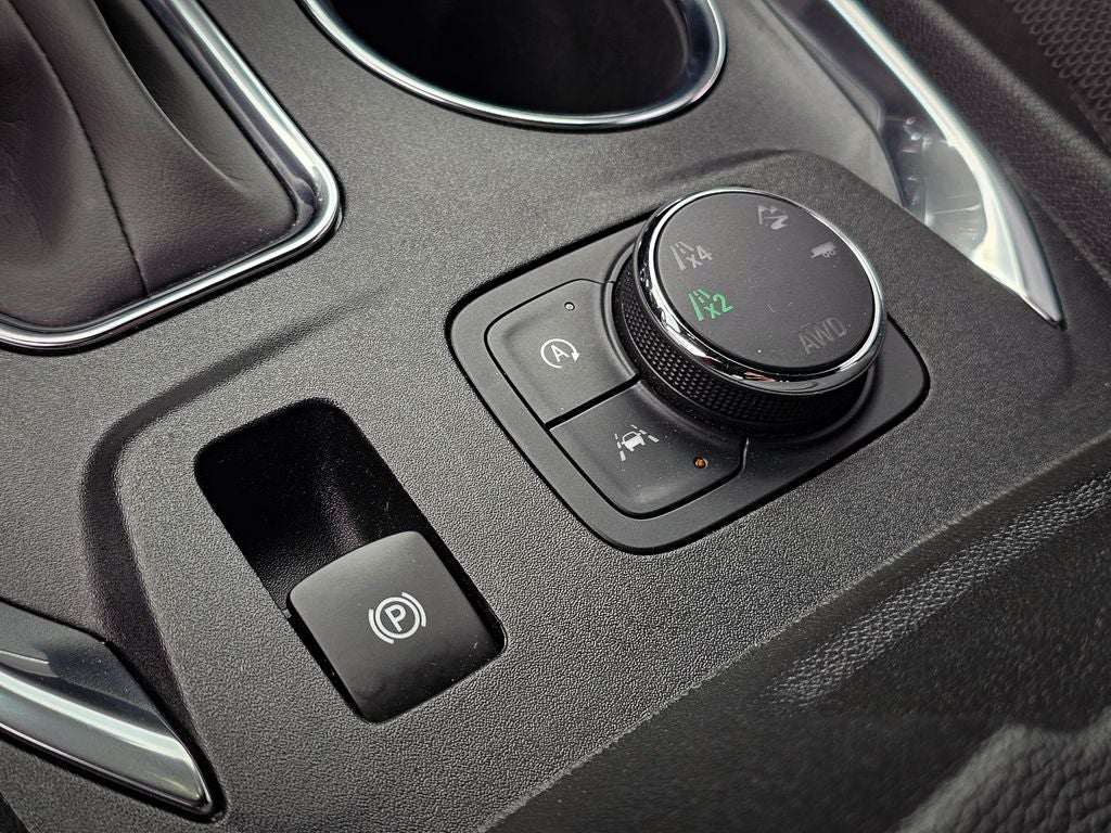 2023 Chevrolet Traverse AWD LT Cloth
