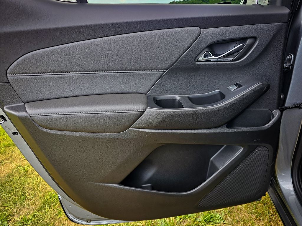 2023 Chevrolet Traverse AWD LT Cloth