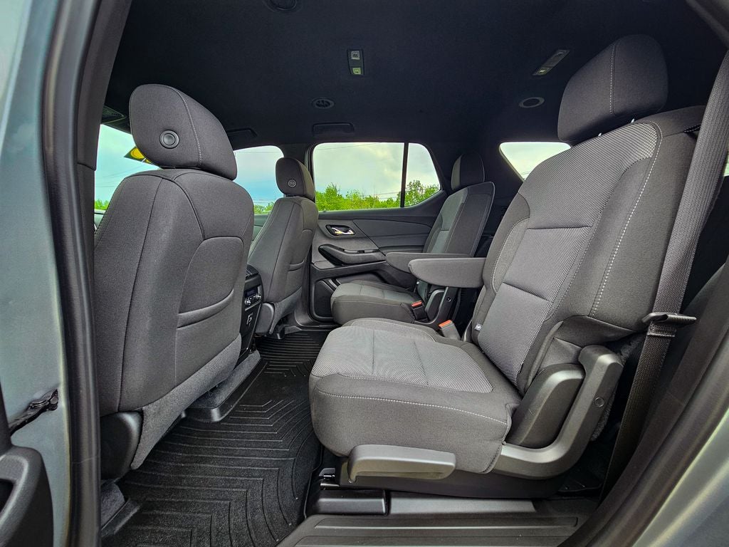 2023 Chevrolet Traverse AWD LT Cloth