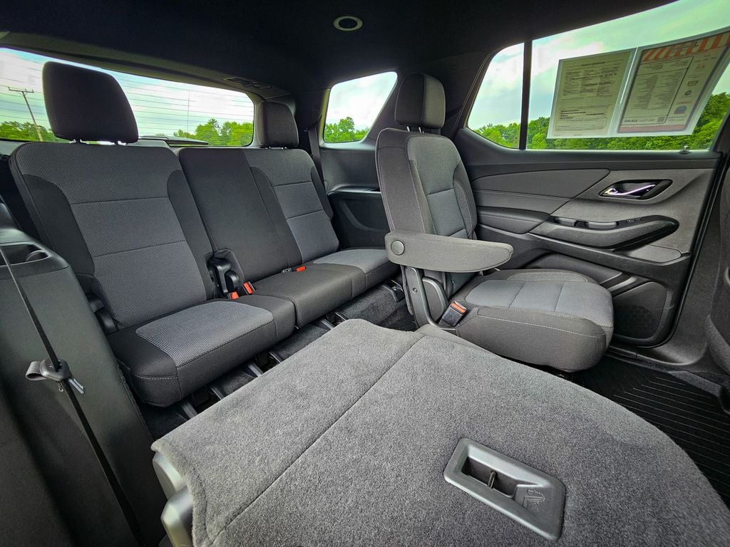 2023 Chevrolet Traverse AWD LT Cloth