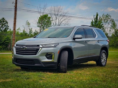 2023 Chevrolet Traverse AWD LT Cloth