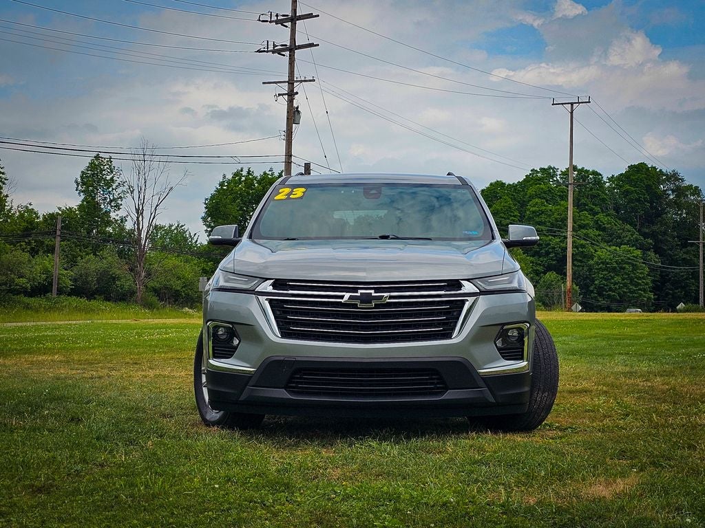 2023 Chevrolet Traverse AWD LT Cloth