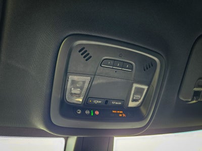 2022 Chevrolet Traverse AWD LT Cloth