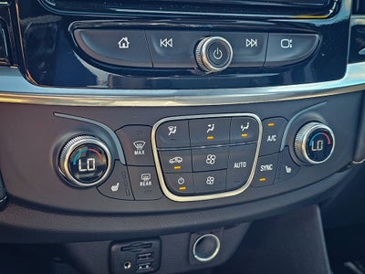 2023 Chevrolet Traverse AWD LT Leather