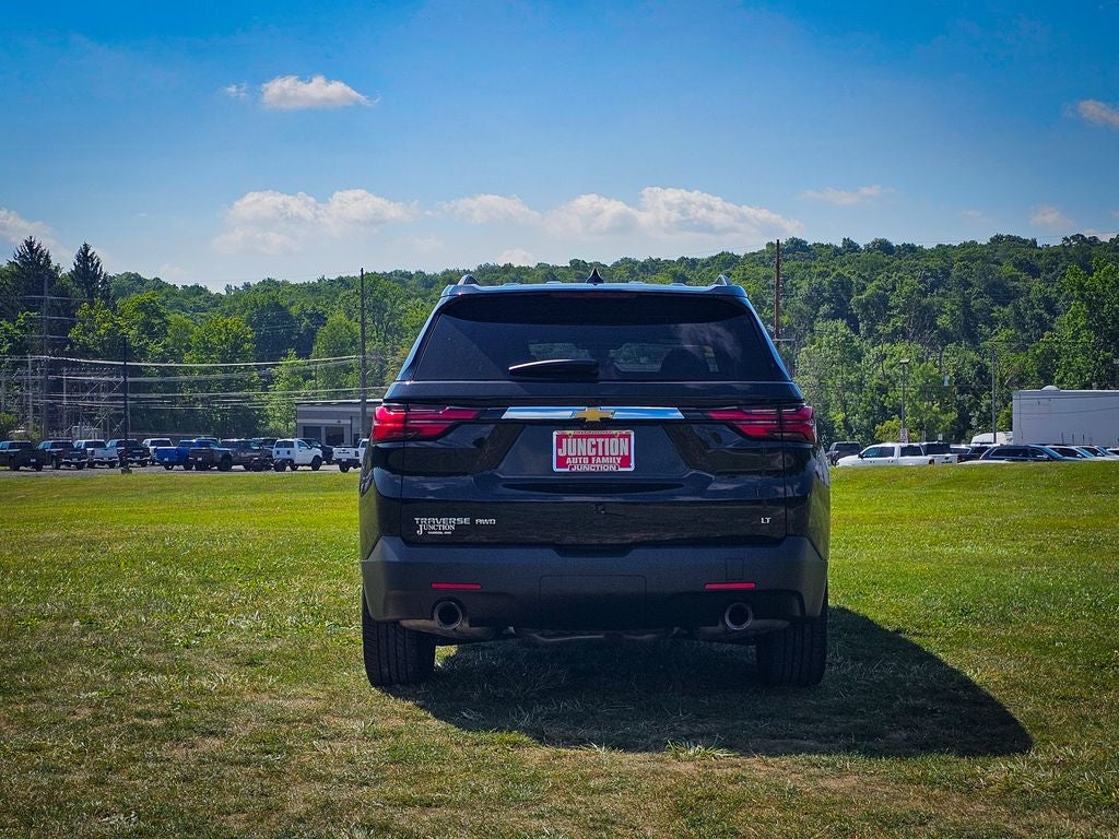 2023 Chevrolet Traverse AWD LT Leather