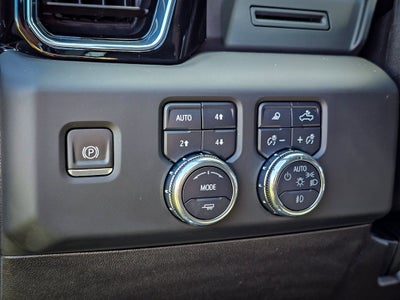 2024 GMC Sierra 2500HD 4WD Crew Cab Standard Bed Denali