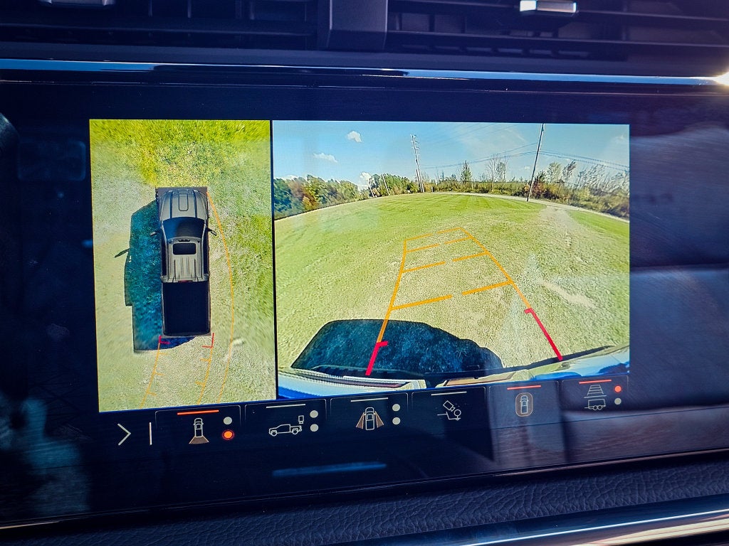 2024 GMC Sierra 2500HD 4WD Crew Cab Standard Bed Denali