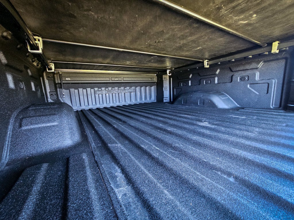 2024 GMC Sierra 2500HD 4WD Crew Cab Standard Bed Denali