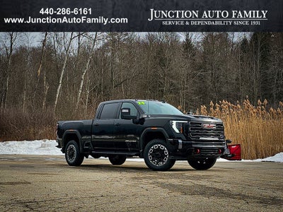 2024 GMC Sierra 2500HD 4WD Crew Cab Standard Bed AT4