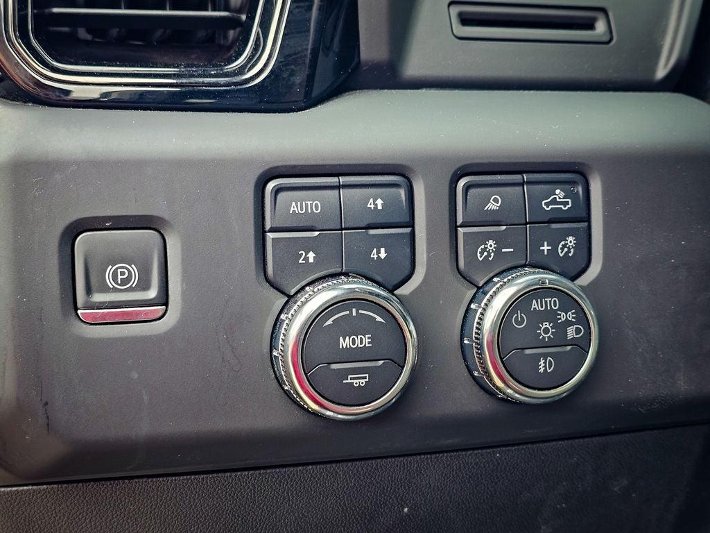 2024 GMC Sierra 2500HD 4WD Crew Cab Standard Bed AT4