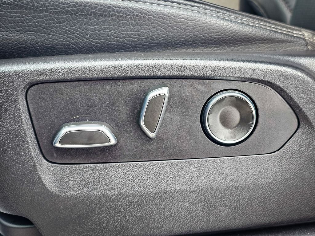 2024 GMC Sierra 2500HD 4WD Crew Cab Standard Bed Denali