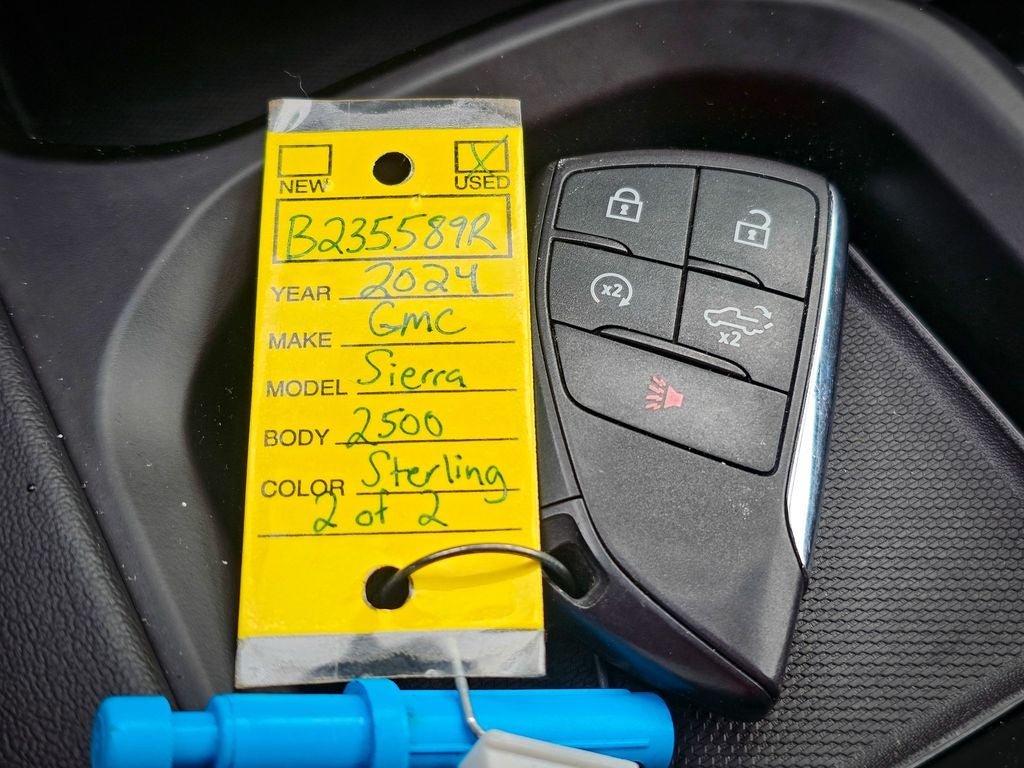 2024 GMC Sierra 2500HD 4WD Crew Cab Standard Bed Denali
