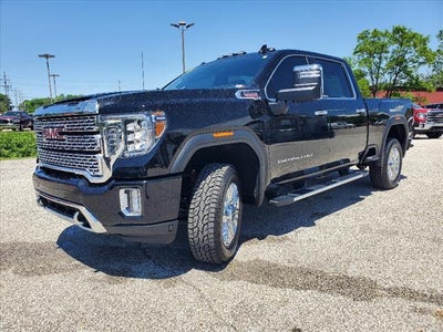 2020 GMC Sierra 2500HD 4WD Crew Cab Standard Bed Denali