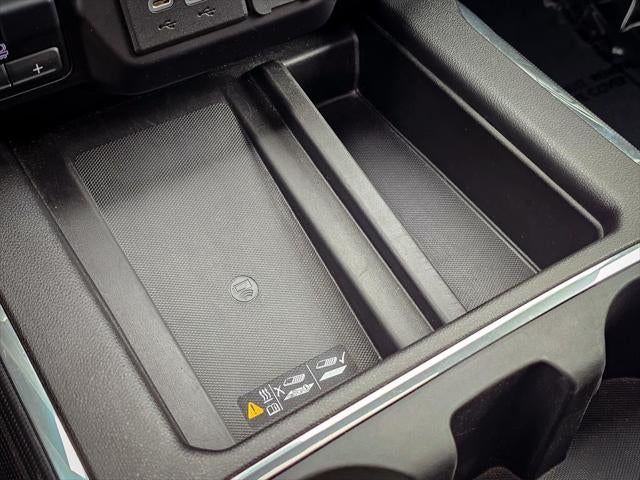 2023 GMC Sierra 3500HD 4WD Crew Cab Standard Bed AT4