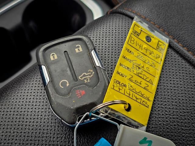 2023 GMC Sierra 3500HD 4WD Crew Cab Standard Bed AT4