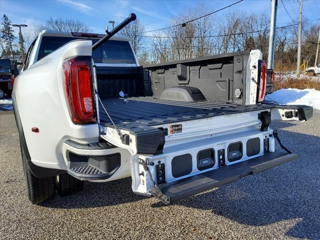 2022 GMC Sierra 3500HD 4WD Crew Cab Long Bed Denali