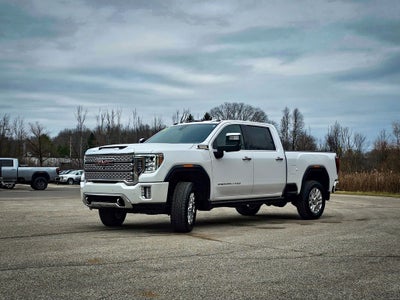 2022 GMC Sierra 3500HD 4WD Crew Cab Standard Bed Denali