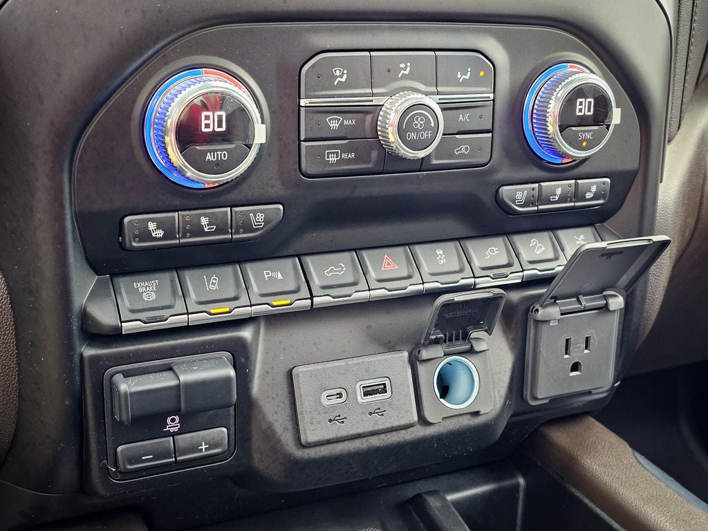 2022 GMC Sierra 3500HD 4WD Crew Cab Standard Bed Denali