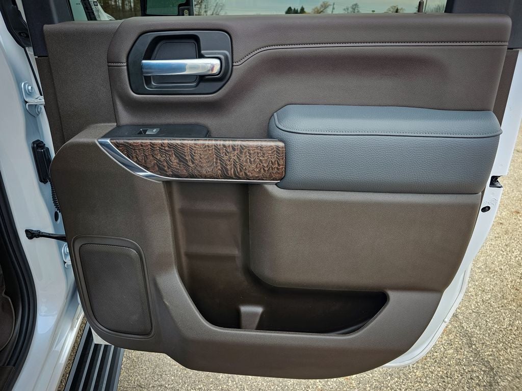 2022 GMC Sierra 3500HD 4WD Crew Cab Standard Bed Denali