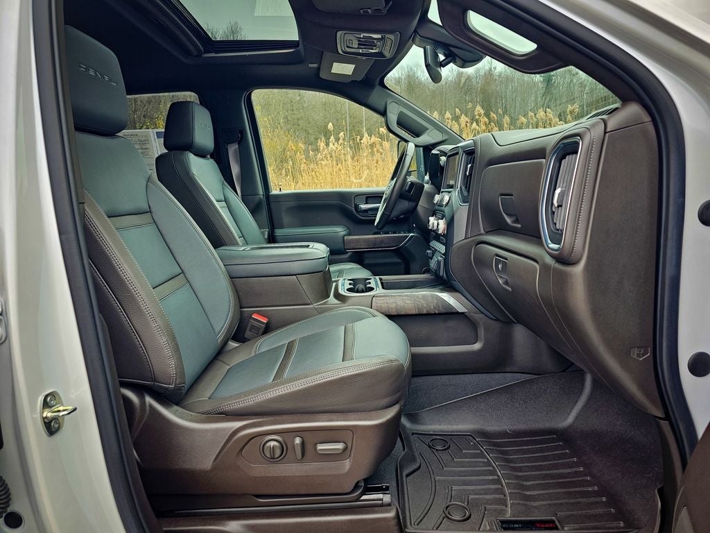 2022 GMC Sierra 3500HD 4WD Crew Cab Standard Bed Denali