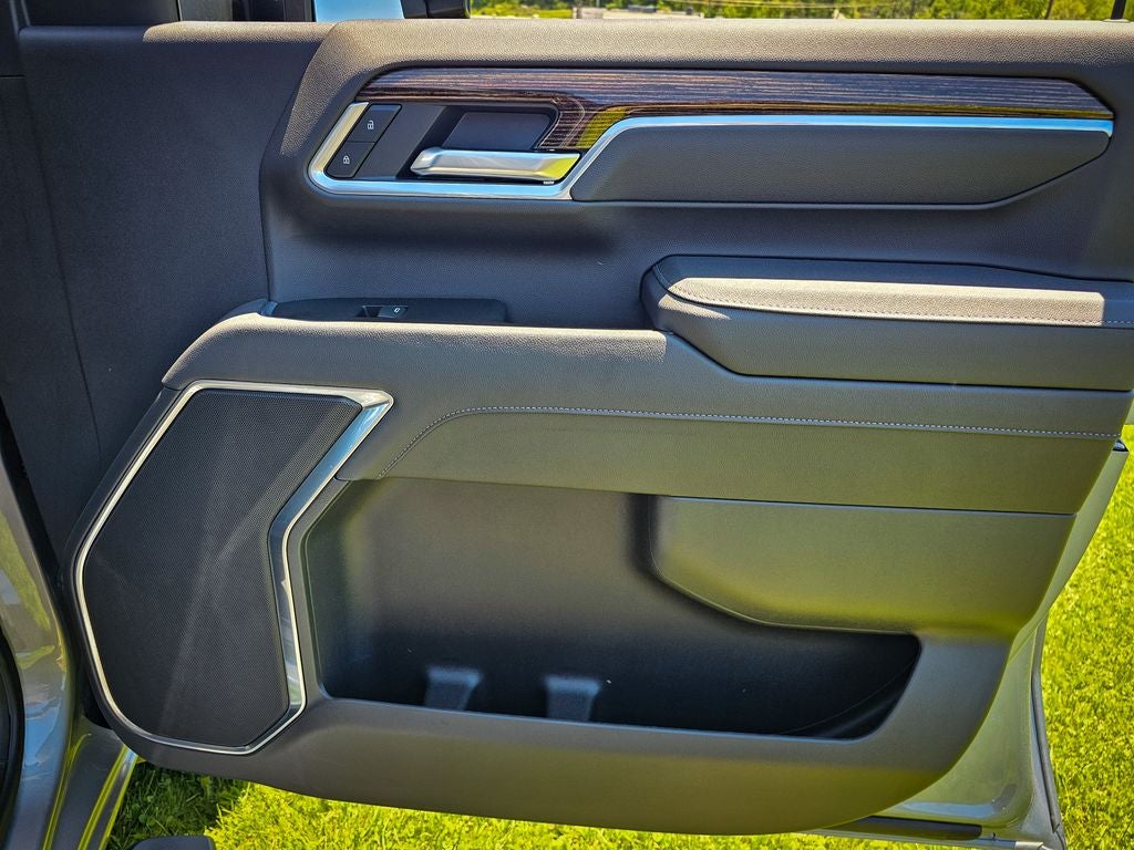 2025 GMC Sierra 2500HD 4WD Crew Cab Standard Bed SLE