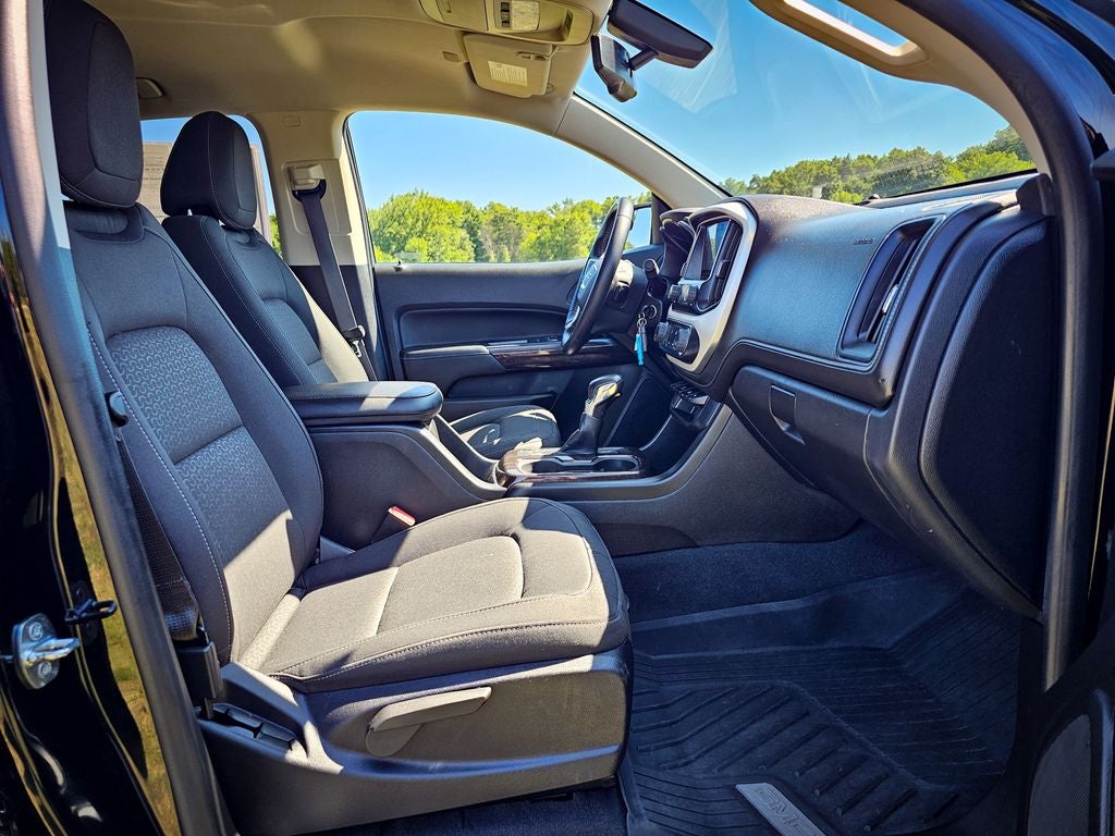 2022 GMC Canyon 4WD Crew Cab Short Box Elevation