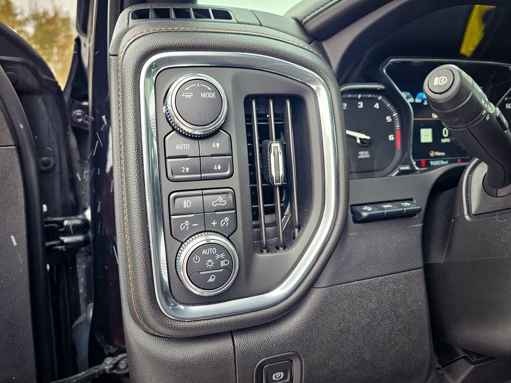 2021 GMC Sierra 1500 4WD Crew Cab Short Box AT4