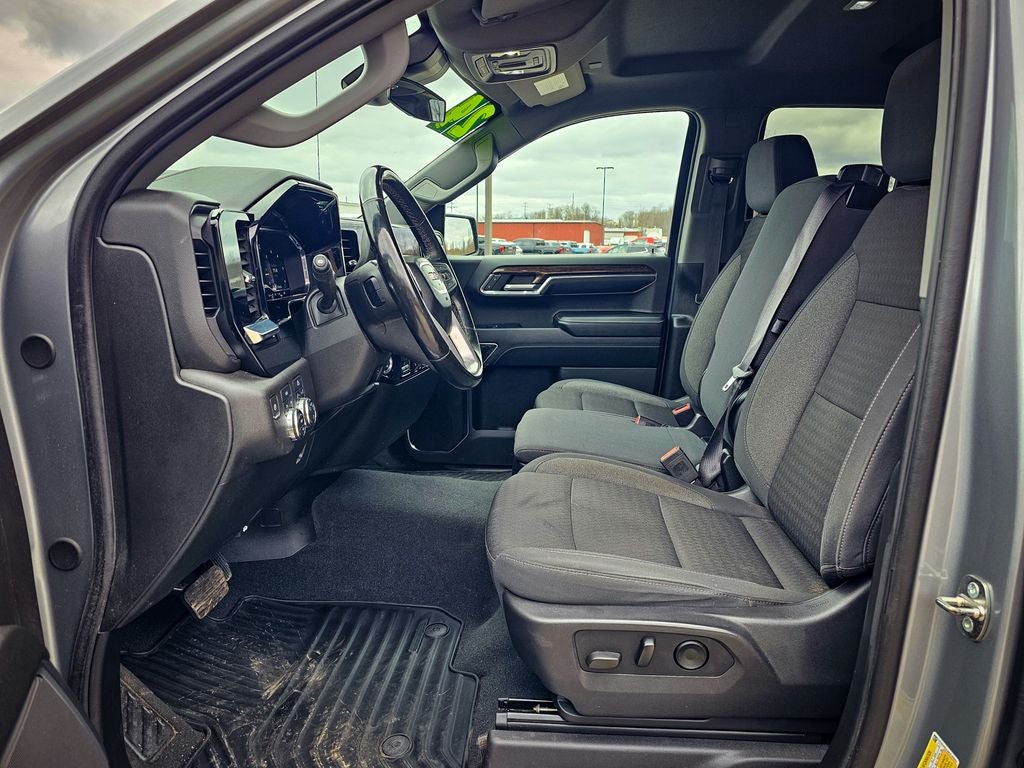 2024 GMC Sierra 1500 4WD Double Cab Standard Box SLE