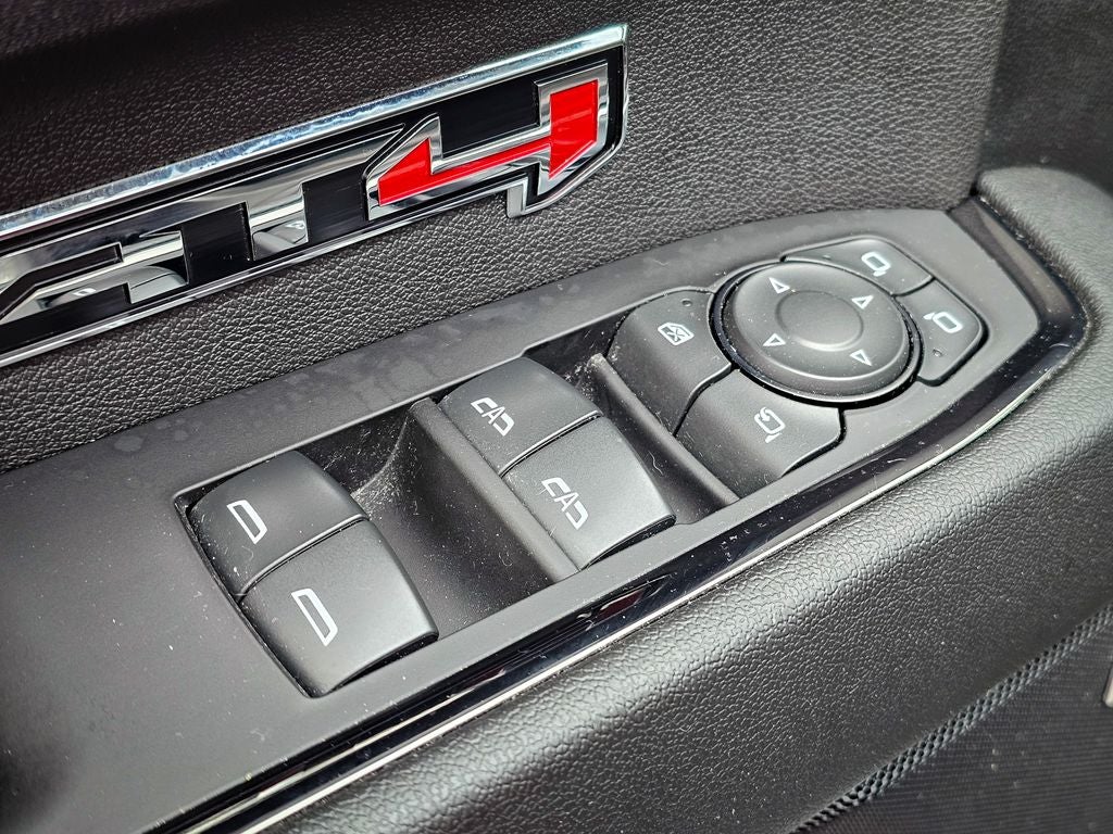 2024 GMC Sierra 1500 4WD Crew Cab Short Box AT4