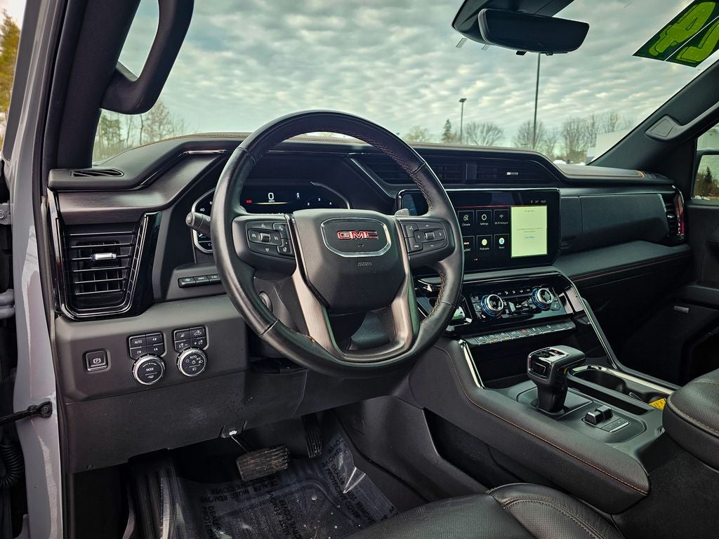 2024 GMC Sierra 1500 4WD Crew Cab Short Box AT4