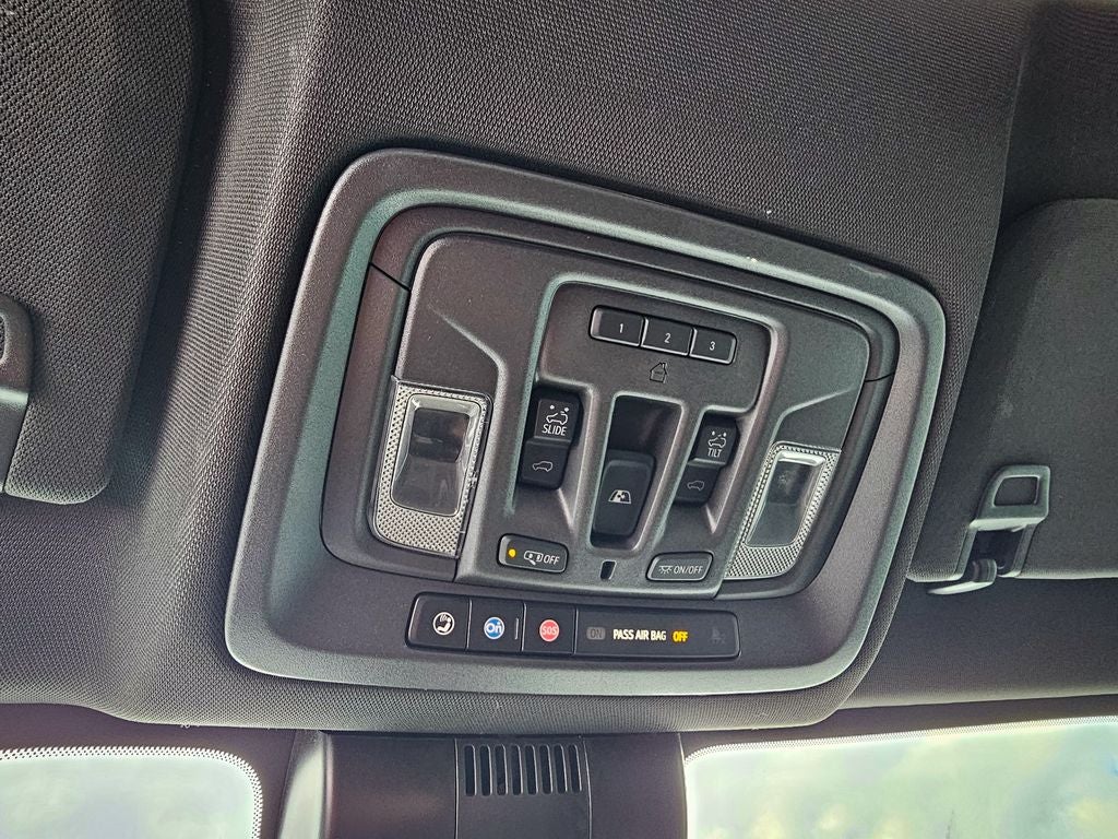 2024 GMC Sierra 1500 4WD Crew Cab Short Box AT4