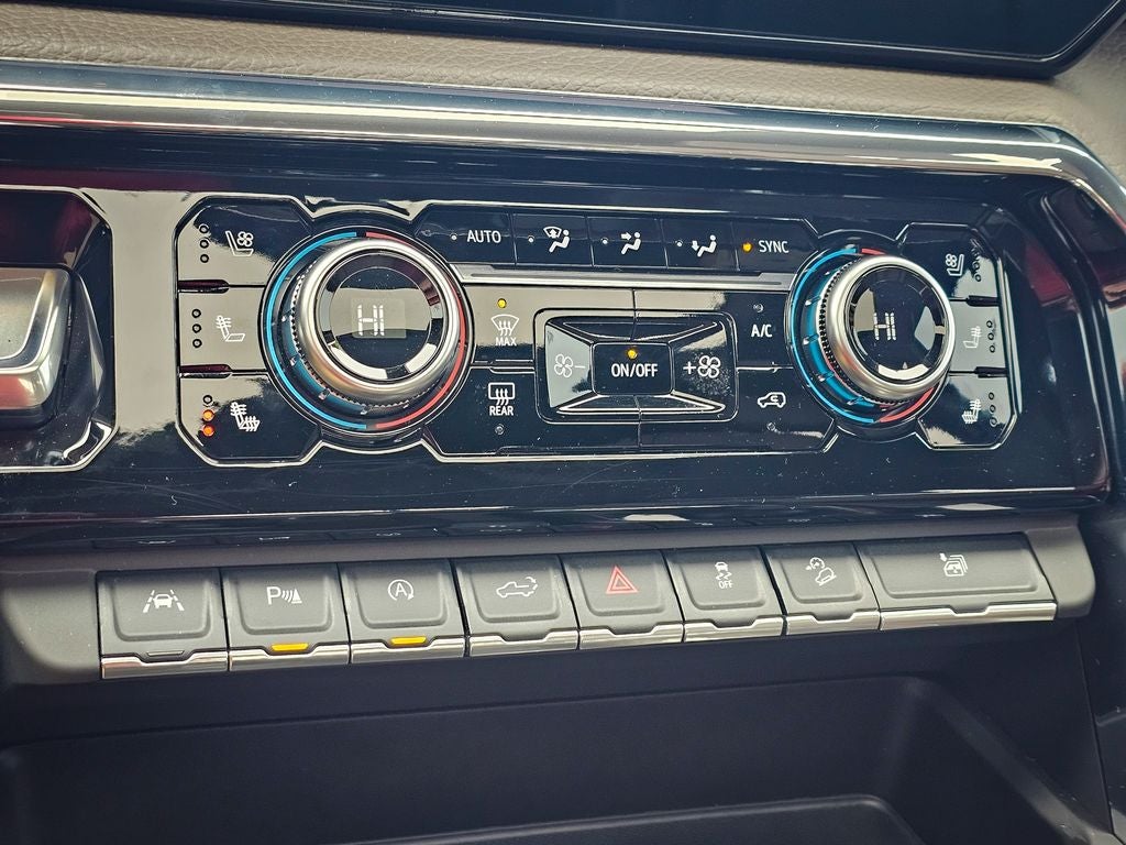 2024 GMC Sierra 1500 4WD Crew Cab Short Box Denali