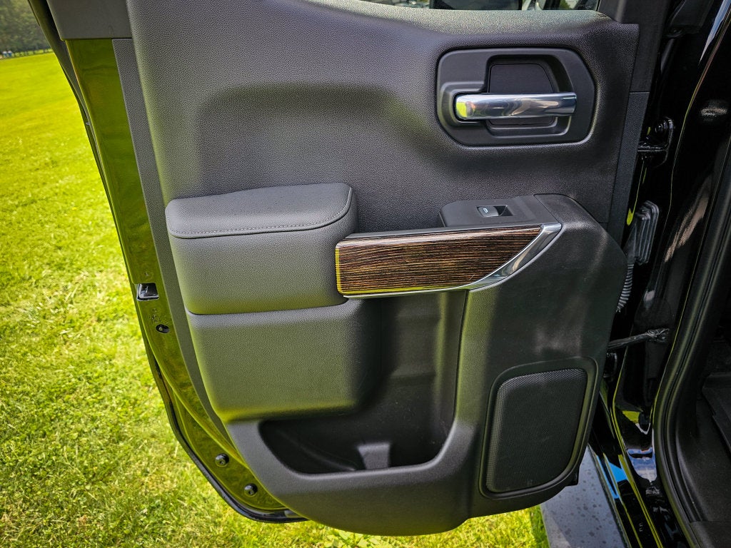 2020 GMC Sierra 1500 4WD Double Cab Standard Box Elevation