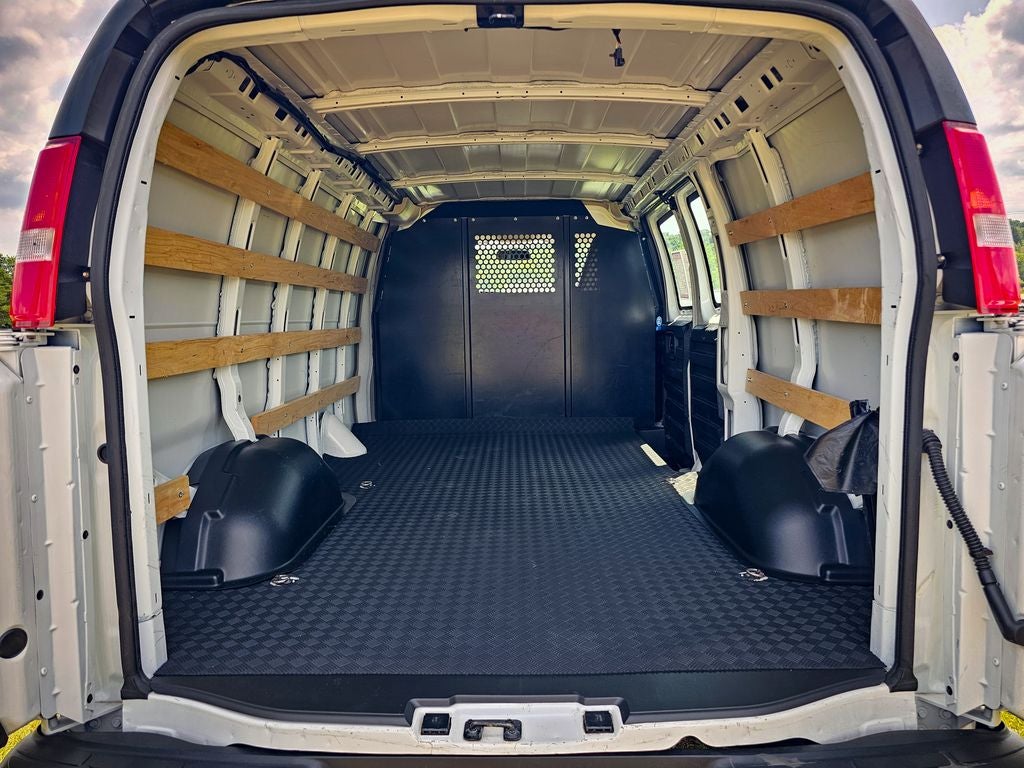 2025 GMC Savana Cargo RWD 2500 Regular Wheelbase Work Van