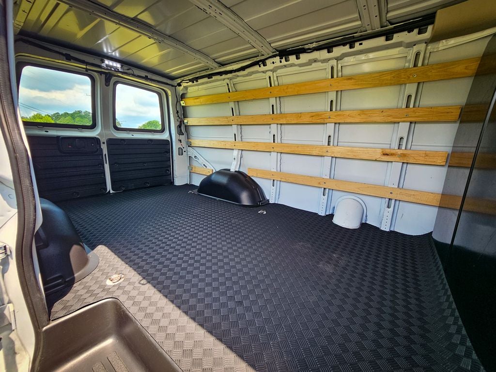 2025 GMC Savana Cargo RWD 2500 Regular Wheelbase Work Van