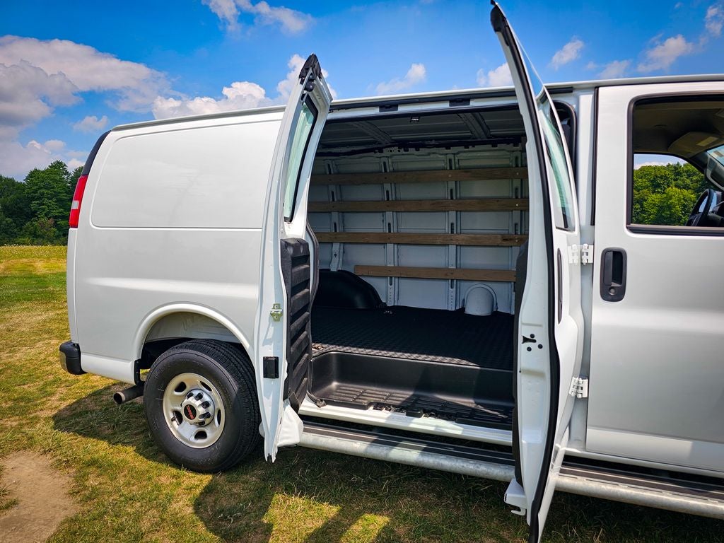 2025 GMC Savana Cargo RWD 2500 Regular Wheelbase Work Van