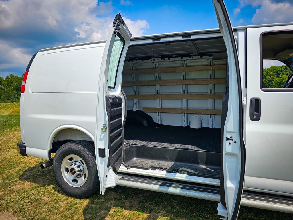 2025 GMC Savana Cargo RWD 2500 Regular Wheelbase Work Van