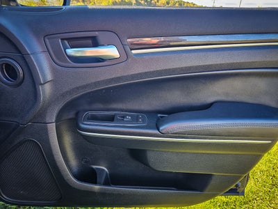 2016 Chrysler 300 Limited