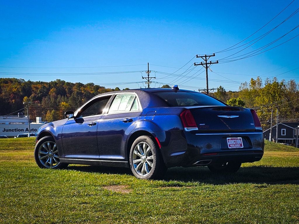2016 Chrysler 300 Limited