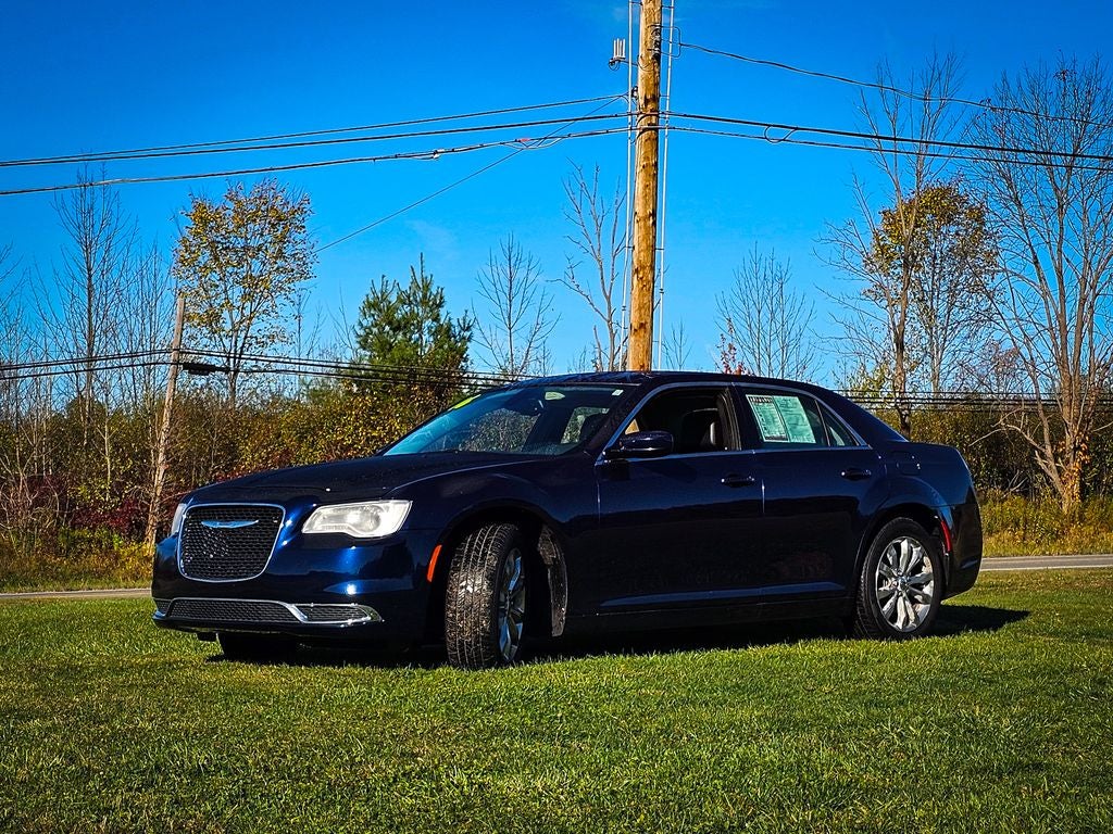 2016 Chrysler 300 Limited
