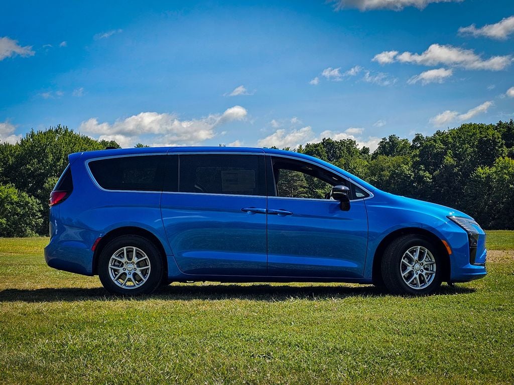 2027 Chrysler Pacifica PACIFICA SELECT